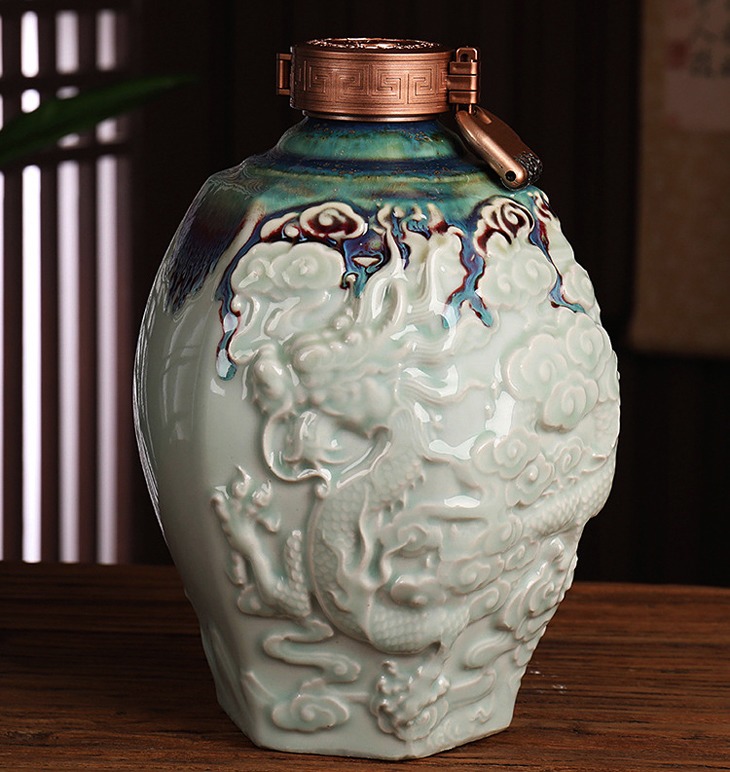 景德镇5斤10斤雕刻陶瓷酒坛（龙凤）