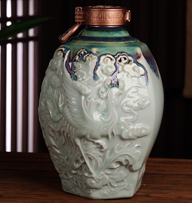 景德镇5斤10斤雕刻陶瓷酒坛（龙凤）