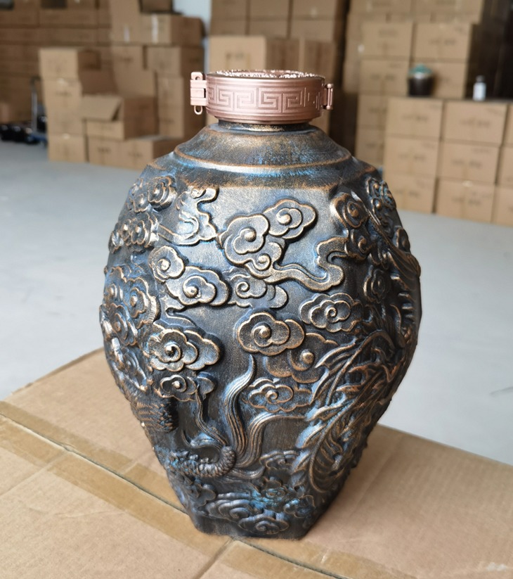 景德镇5斤10斤雕刻陶瓷酒坛（龙凤）