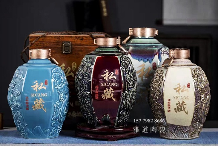 景德镇5斤10斤雕刻陶瓷酒坛（龙凤）