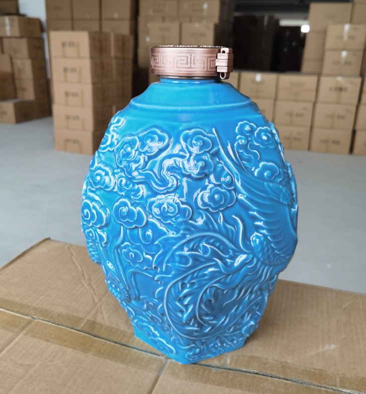 景德镇5斤10斤雕刻陶瓷酒坛（龙凤）