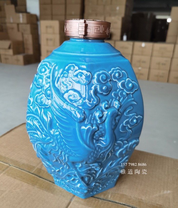 景德镇5斤10斤雕刻陶瓷酒坛（龙凤）