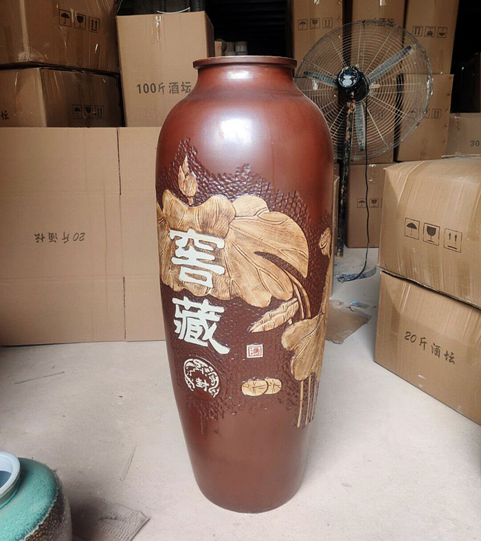180斤景德镇陶瓷直筒窖藏酒坛