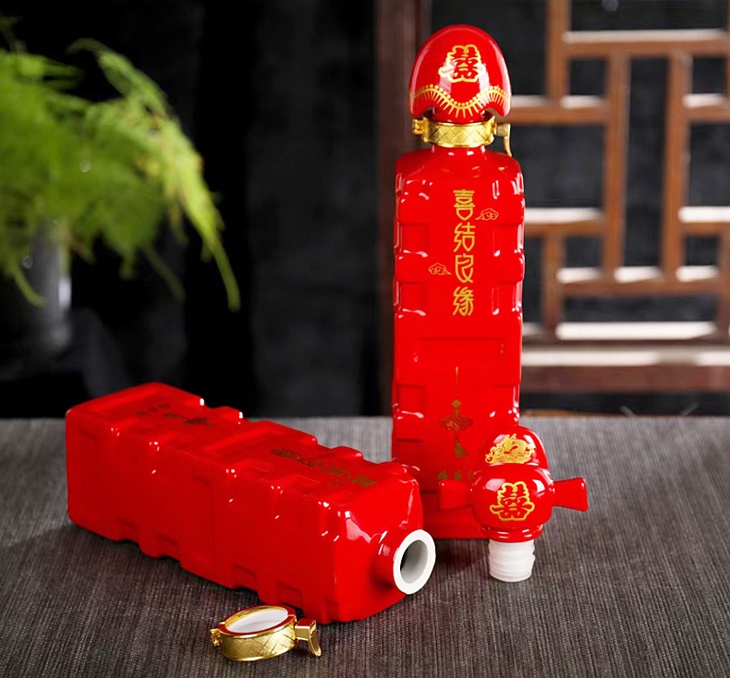 婚庆陶瓷酒瓶礼盒（喜结良缘）