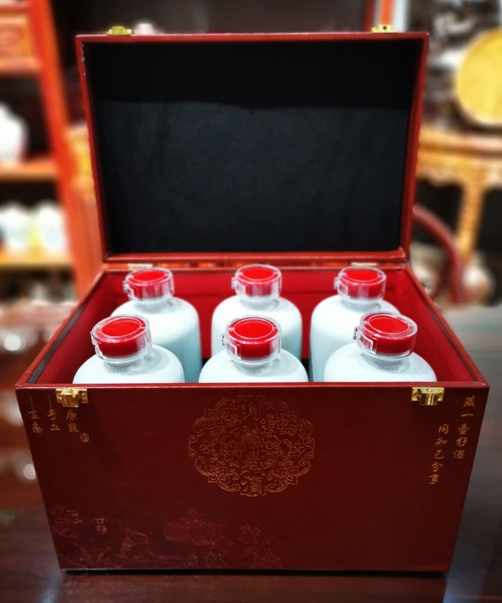 景德镇1斤工艺陶瓷酒坛（三色可选）