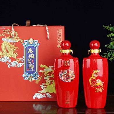 1斤装红色婚庆酒宴陶瓷酒瓶（龙凤呈祥）