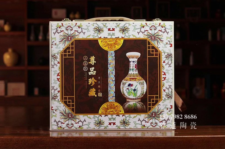 1.5斤梅兰竹菊文化陶瓷酒坛礼盒装