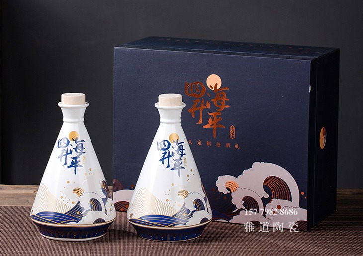 一斤装陶瓷酒坛礼盒（四海升平）
