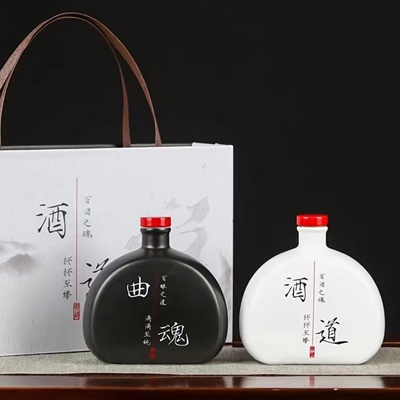 1斤黑白小陶瓷酒坛礼盒（酒道）