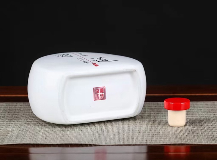 1斤黑白小陶瓷酒坛礼盒（酒道）(图8)