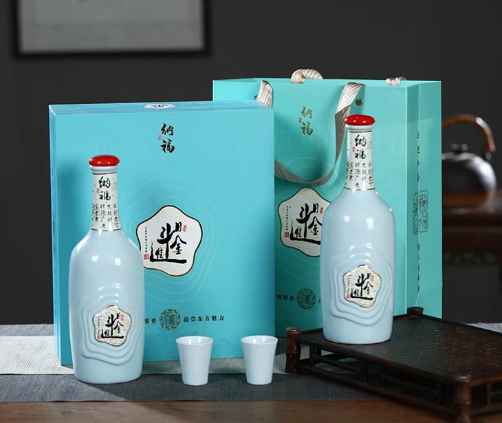 一斤装陶瓷酒坛礼盒套装（日进斗金）(图1)