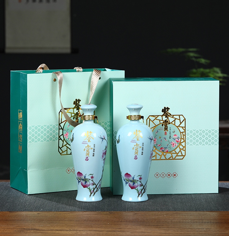 景德镇1斤白酒陶瓷酒坛礼盒（鉴赏 ）(图1)