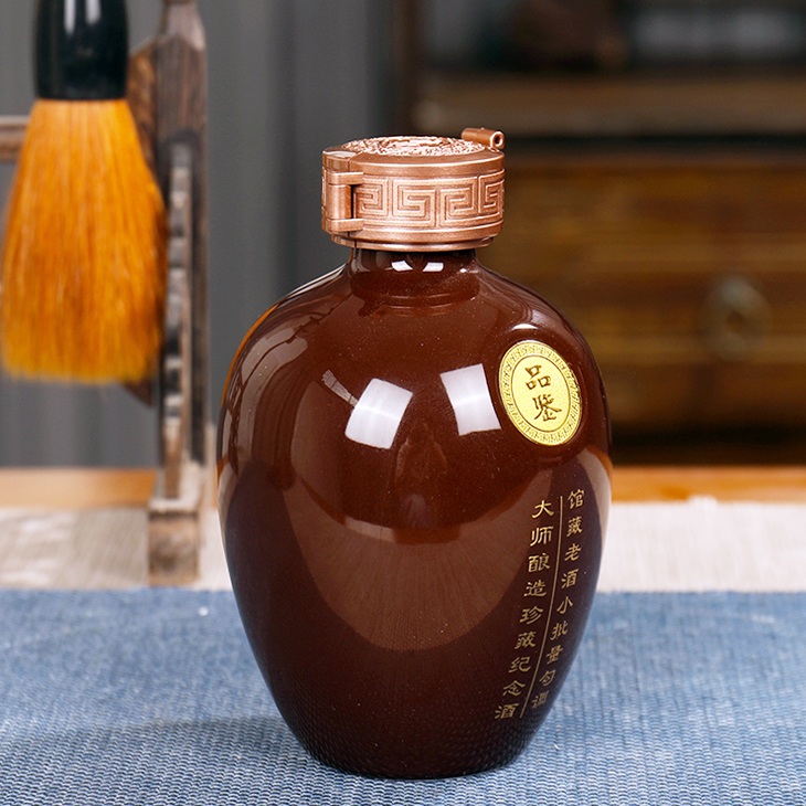 半斤品鉴景德镇陶瓷小酒坛礼盒(图3)