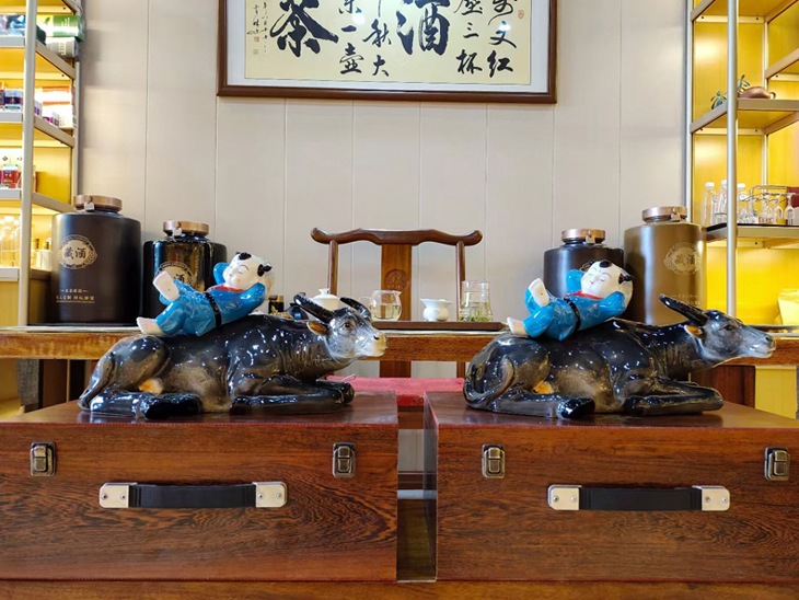 4斤装牧童骑牛工艺陶瓷酒坛(图4)