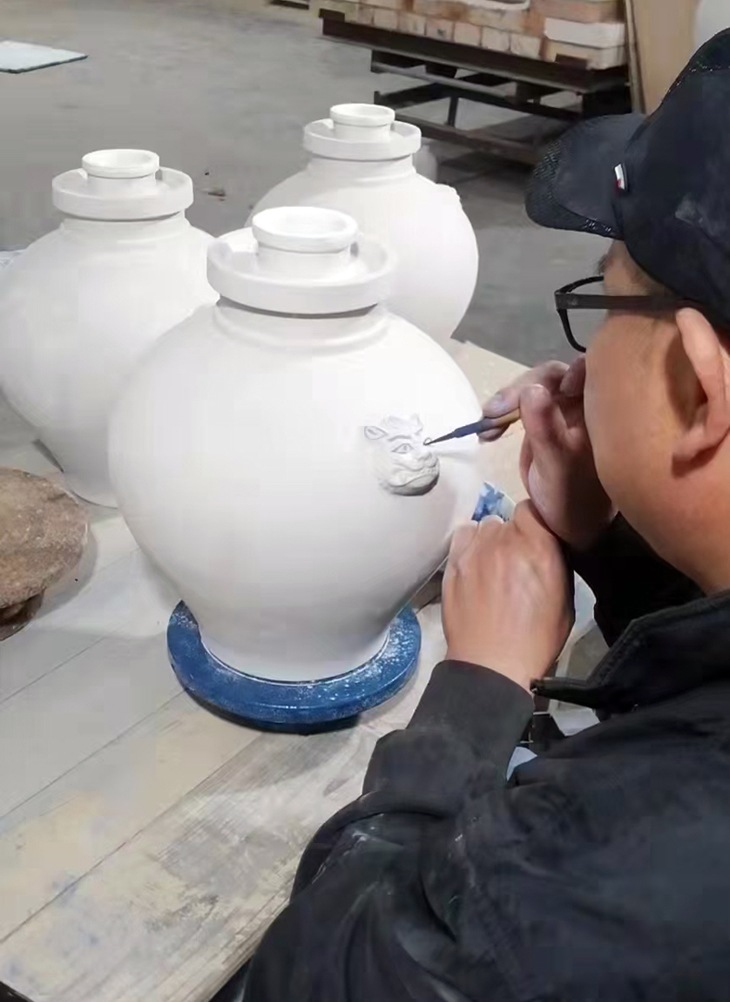 12斤手绘仿元青花龙纹复古酒坛(图4)