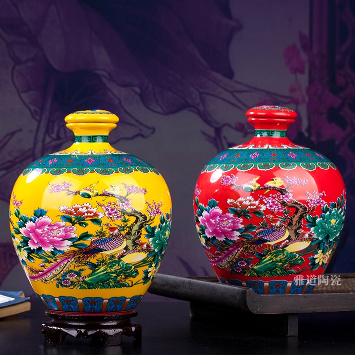 景德镇5斤装陶瓷酒坛（国色天香）(图1)