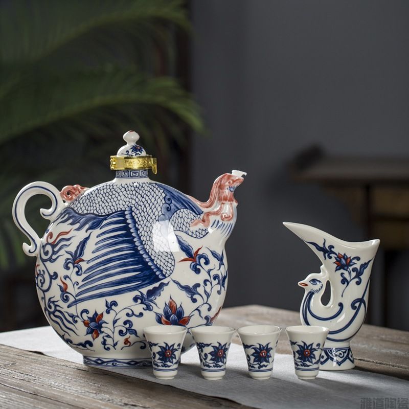 3斤仿古元青花艺术酒坛（红凤头扁壶）(图1)