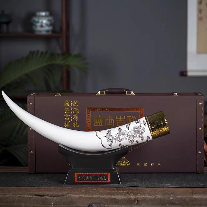 景德镇陶瓷空酒瓶盛世吉祥3斤象牙摆件