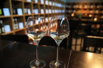 雅道酒坛:决定红葡萄酒成分和质量的因素