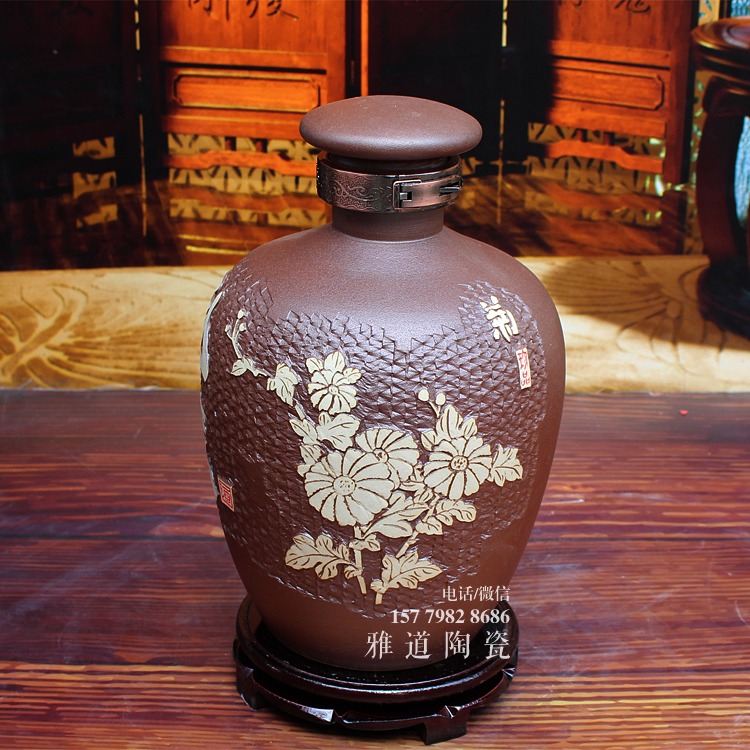 雅道手工雕刻梅兰竹菊陶瓷酒坛