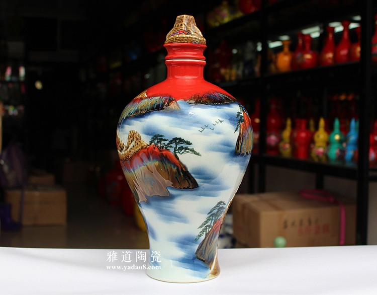 手工雕刻长城高温色釉陶瓷酒坛-8斤