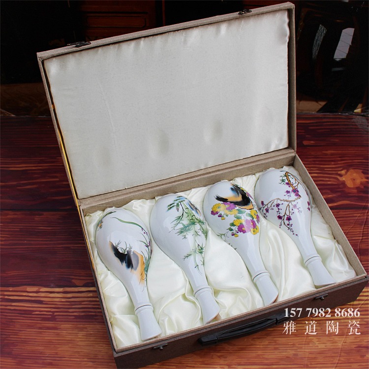 一斤梅兰竹菊陶瓷酒瓶套装-俯视图 一斤梅兰竹菊陶瓷酒瓶套装-俯视图