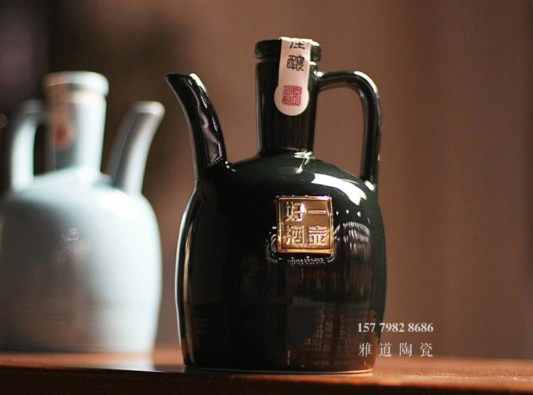 半斤一斤陶瓷酒瓶礼盒装一壶好酒