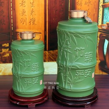 竹报平安景德镇雕刻高档陶瓷酒坛