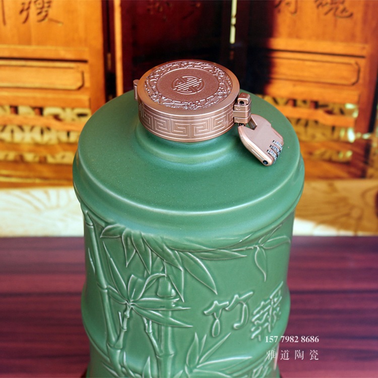 竹报平安景德镇雕刻高档陶瓷酒坛