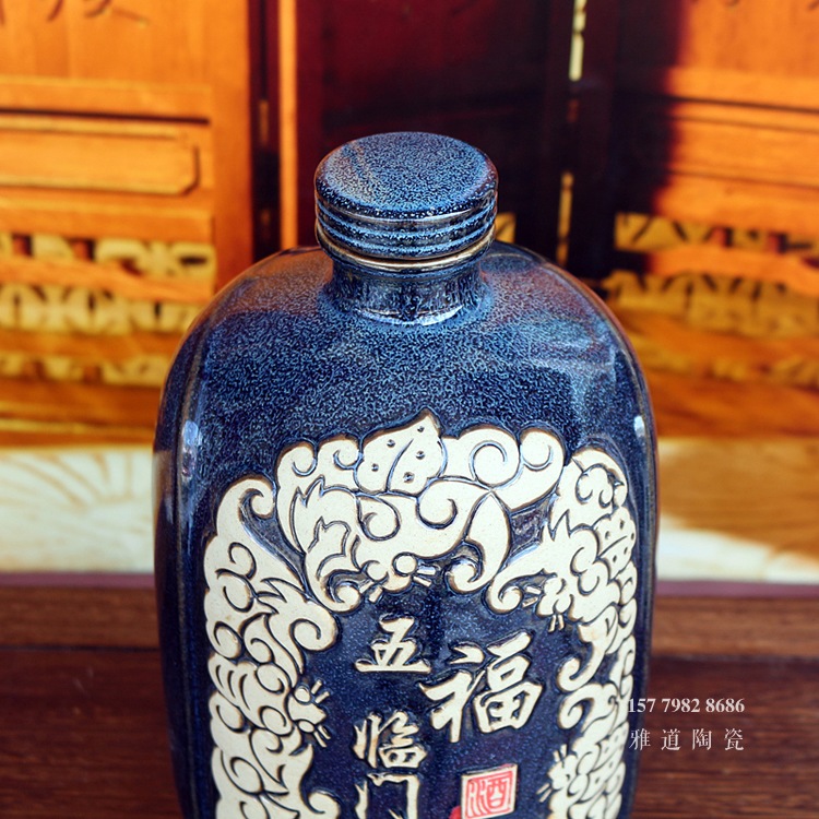 五福临门5斤雕刻陶瓷酒坛批发