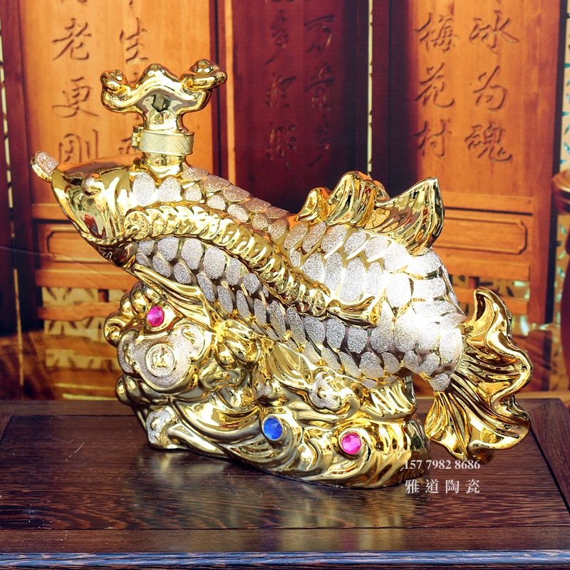 景德镇5斤金龙鱼陶瓷酒坛礼盒装