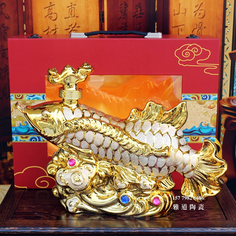 景德镇5斤金龙鱼陶瓷酒坛礼盒装