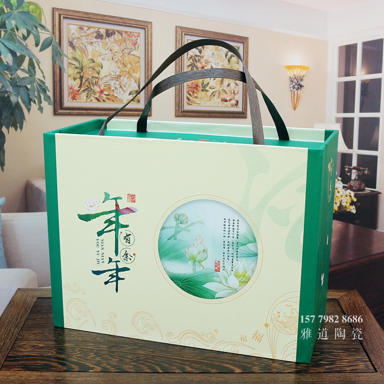 1斤荷花鱼酒坛礼盒装