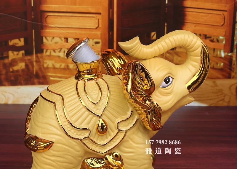 景德镇5斤装镀金大象工艺陶瓷酒坛