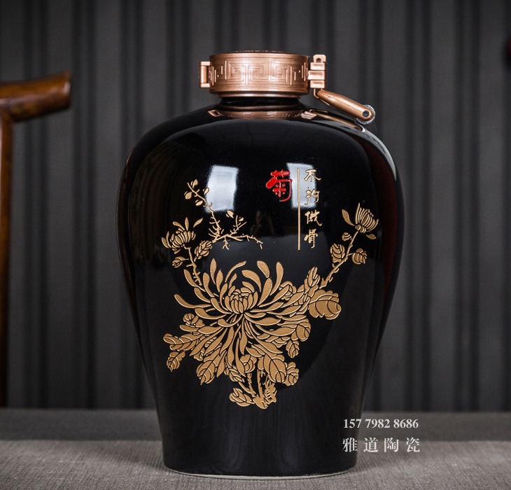 10斤装机雕梅兰竹菊乌金酒坛