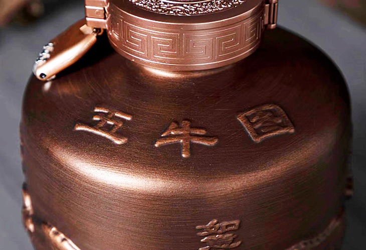 五斤浮雕五牛图高档陶瓷酒坛礼盒